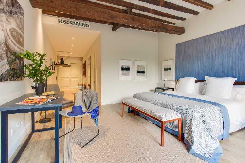 Hotel Calatrava 5*
